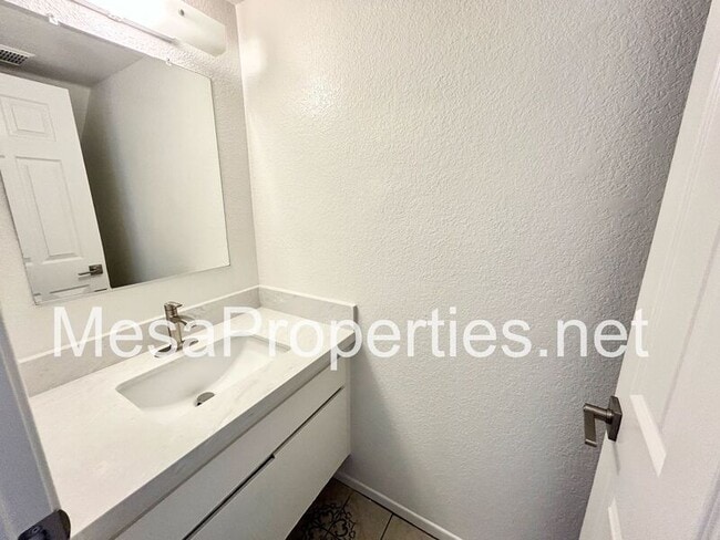 Building Photo - 12346 Mt Baldy Dr