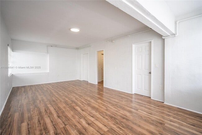 Building Photo - 8315 Byron Ave