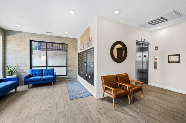 Building Photo - 2729 W 28th Ave
