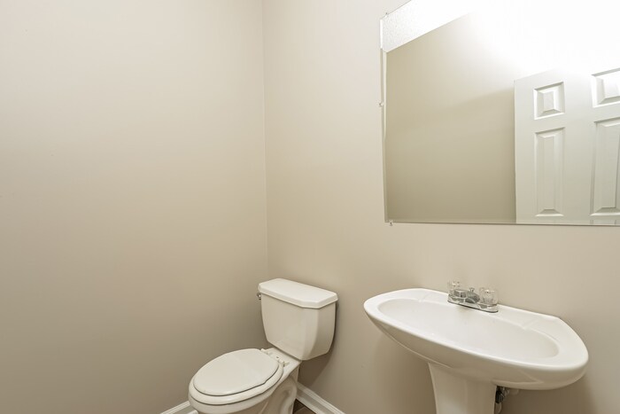 Building Photo - 6427 Olmadison Ln