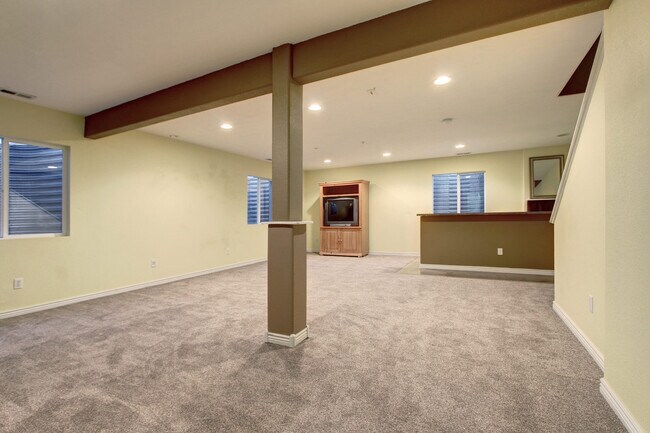 Building Photo - The Meadows of Castle Rock Ranch home w/finished basement & Mountain Views.