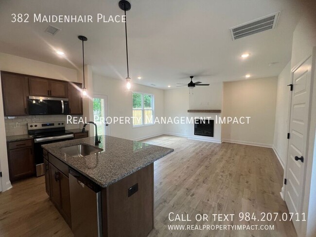 Building Photo - 382 Maidenhair Pl