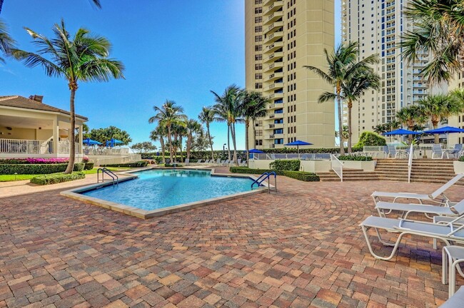 Building Photo - 3000 N Ocean Dr