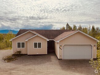 Building Photo - Beautiful mountain views! 3 bed 2 bath 2 c...