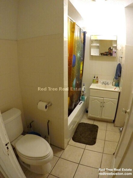 Building Photo - 74 Egmont St