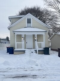 Building Photo - 913 Camp St