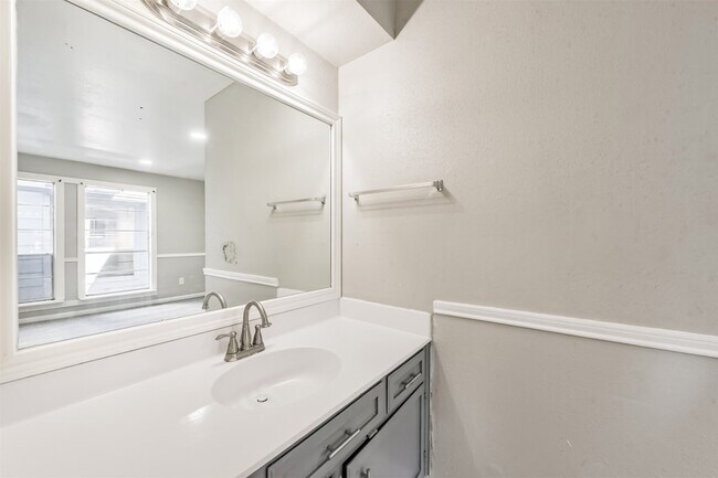 Building Photo - 4613 Cashel Glen Dr