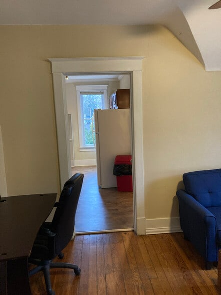 Building Photo - 535 Archer Ave