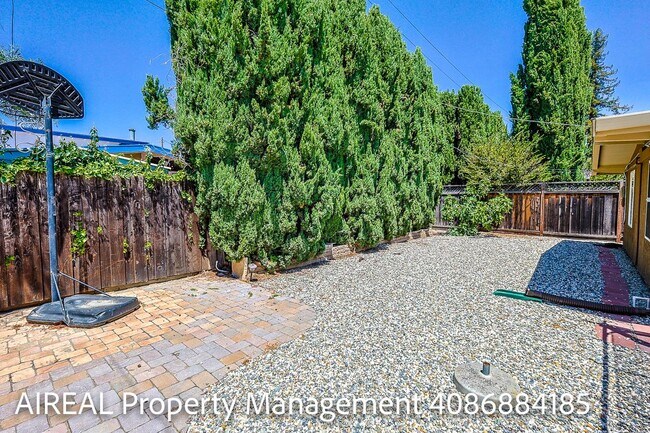 Building Photo - 10697 Morengo Dr