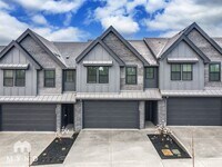 Building Photo - 7009 NE 132nd Way