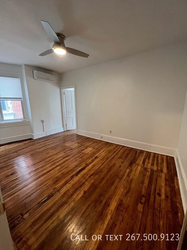 Building Photo - 236 S 45th St