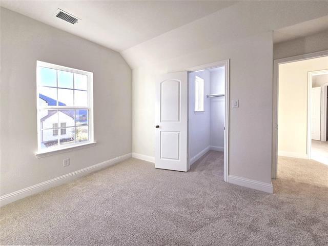 Building Photo - 631 Blakelys Wy