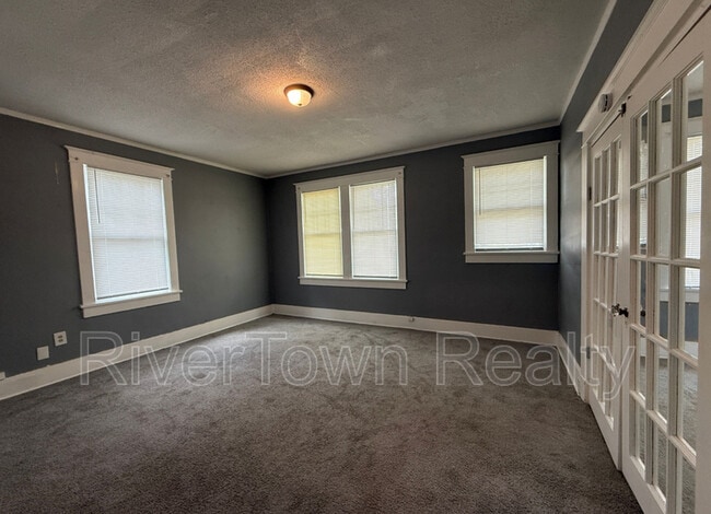 Building Photo - 1027 Stonewall St