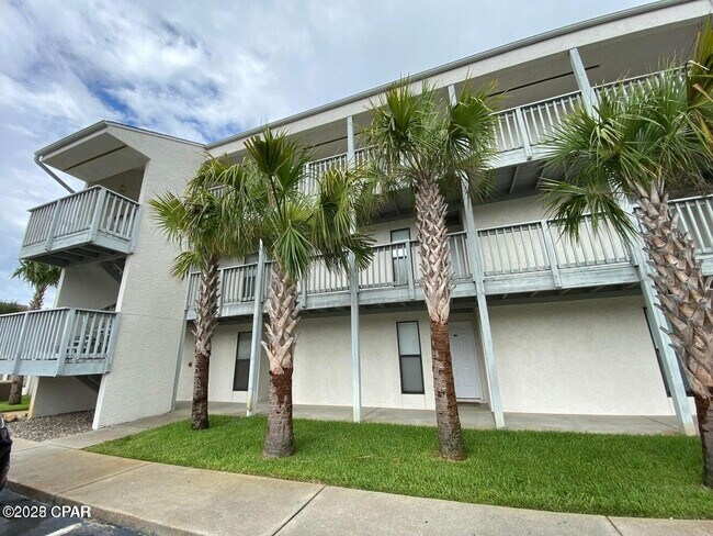 Building Photo - 17614 Front Beach Rd