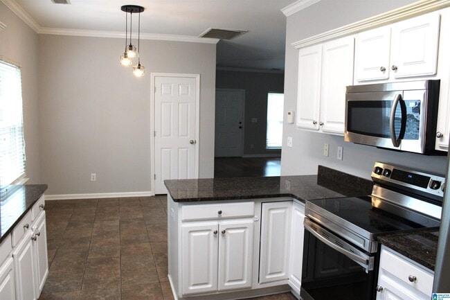 Building Photo - 5338 Cottage Ln