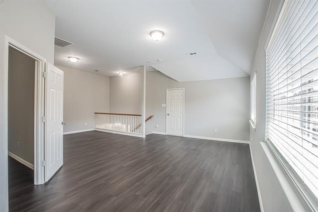 Building Photo - 9858 Bradford Grove Dr