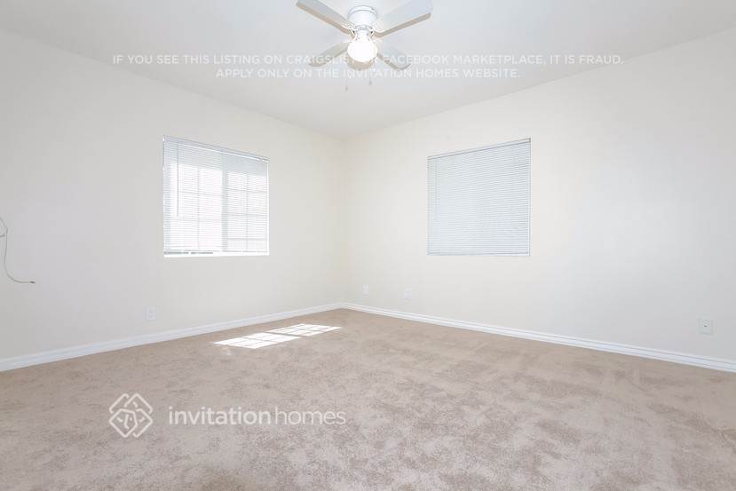 Building Photo - 17552 Cantara St