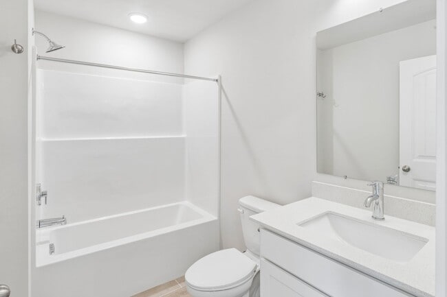 Building Photo - Brand new home in a great location central to all of Tri-Cities