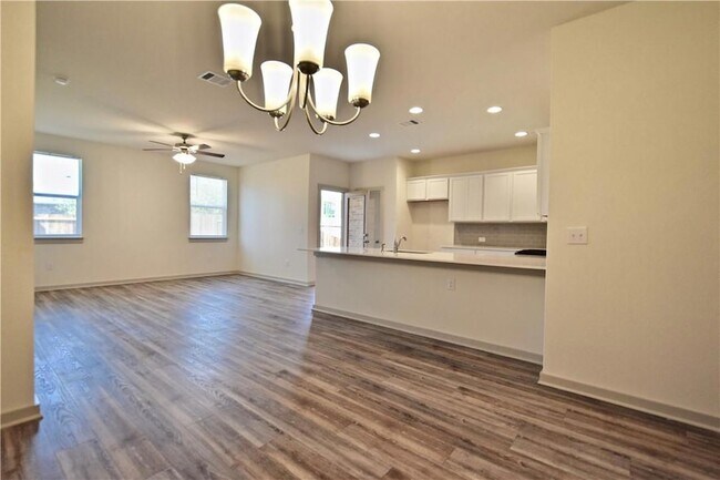 Building Photo - 12309 Pecangate Way