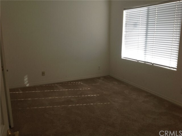 Building Photo - 501 S Oak Knoll Ave