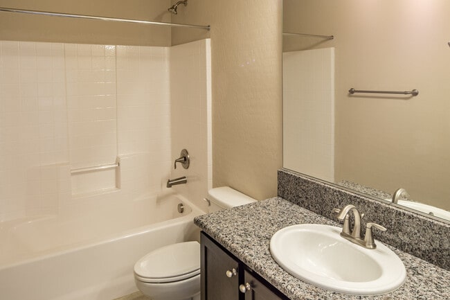 Building Photo - ABSOLUTELY STUNNING HOME IN POSH DOWNTOWN SUMMERLIN!