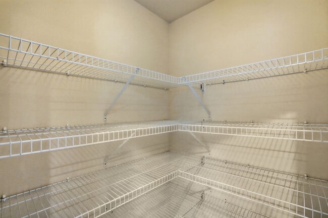 Building Photo - Move-In Ready Gem Near UNCC with Fresh Updates