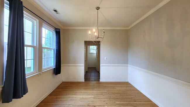 Building Photo - 1828 Somersby Ln