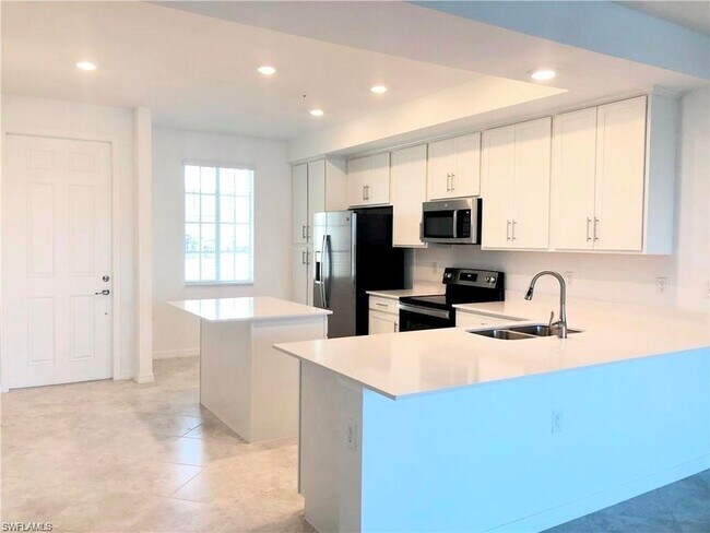 Building Photo - 43060 Greenway Blvd