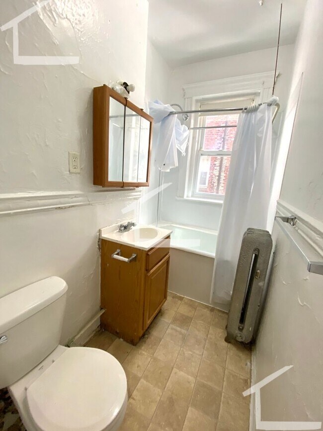 Building Photo - $2,145 | Studio | 1 Bathroom | Available 9/1/2026 Alston Neighborhood