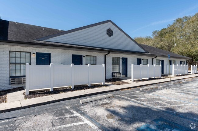 Building Photo - Vivo Living Jacksonville