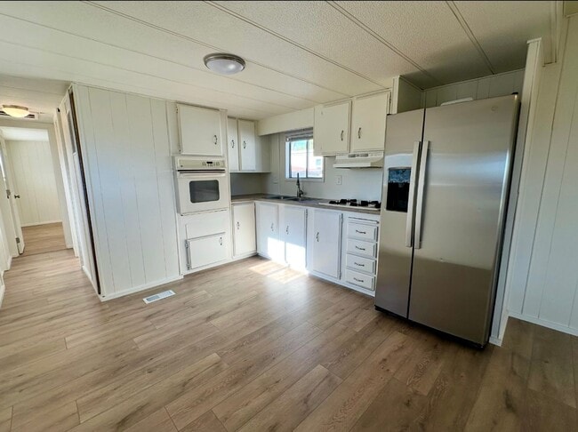 Available NOW! Affordable 2bdrm, 1 bath - Available NOW!  Affordable 2bdrm, 1 bath