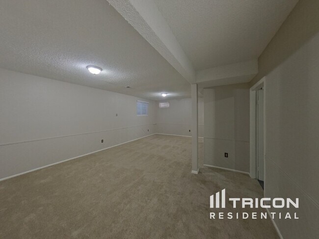 Building Photo - 3509 S Norfolk Way