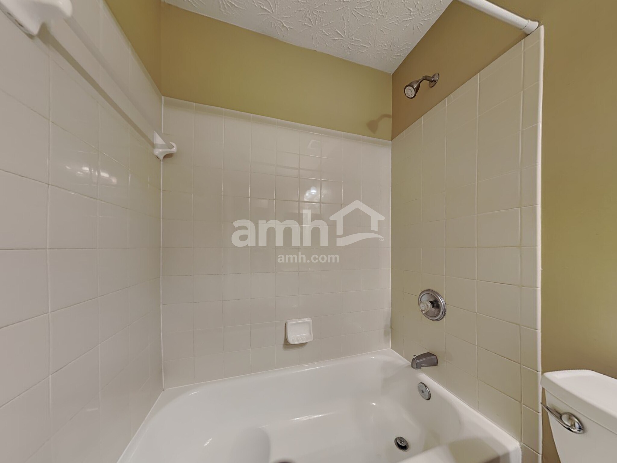 Building Photo - 1015 Meadowsweet Dr