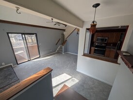 Building Photo - 55 Cross St