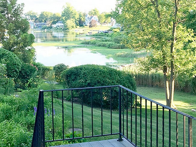 Building Photo - 14 Shoal Point Ln