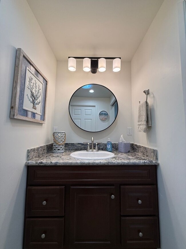 Building Photo - Newer Beautifully Furnished Single Story ADU Includes All Basic Utilities and WiFI