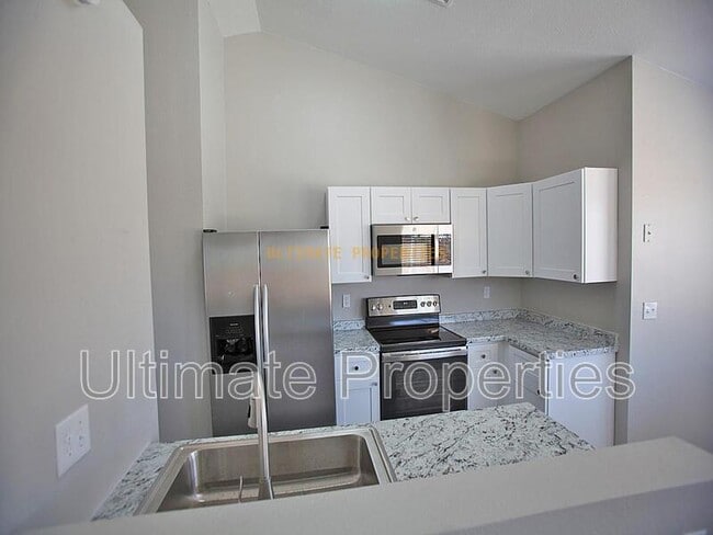 Building Photo - 7628 W Hazelwood St