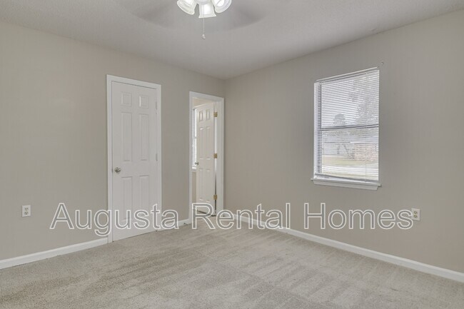 Building Photo - 332B Old Plantation Road