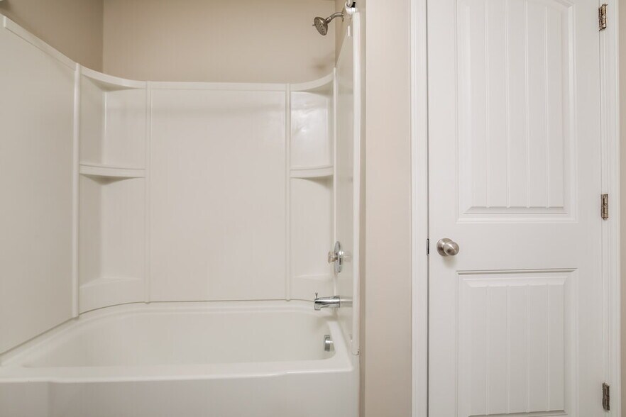 Building Photo - 3661 Althorp Drive