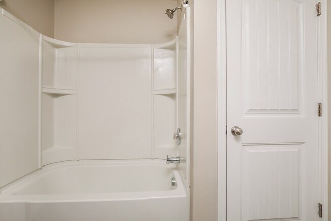 Building Photo - 3661 Althorp Drive