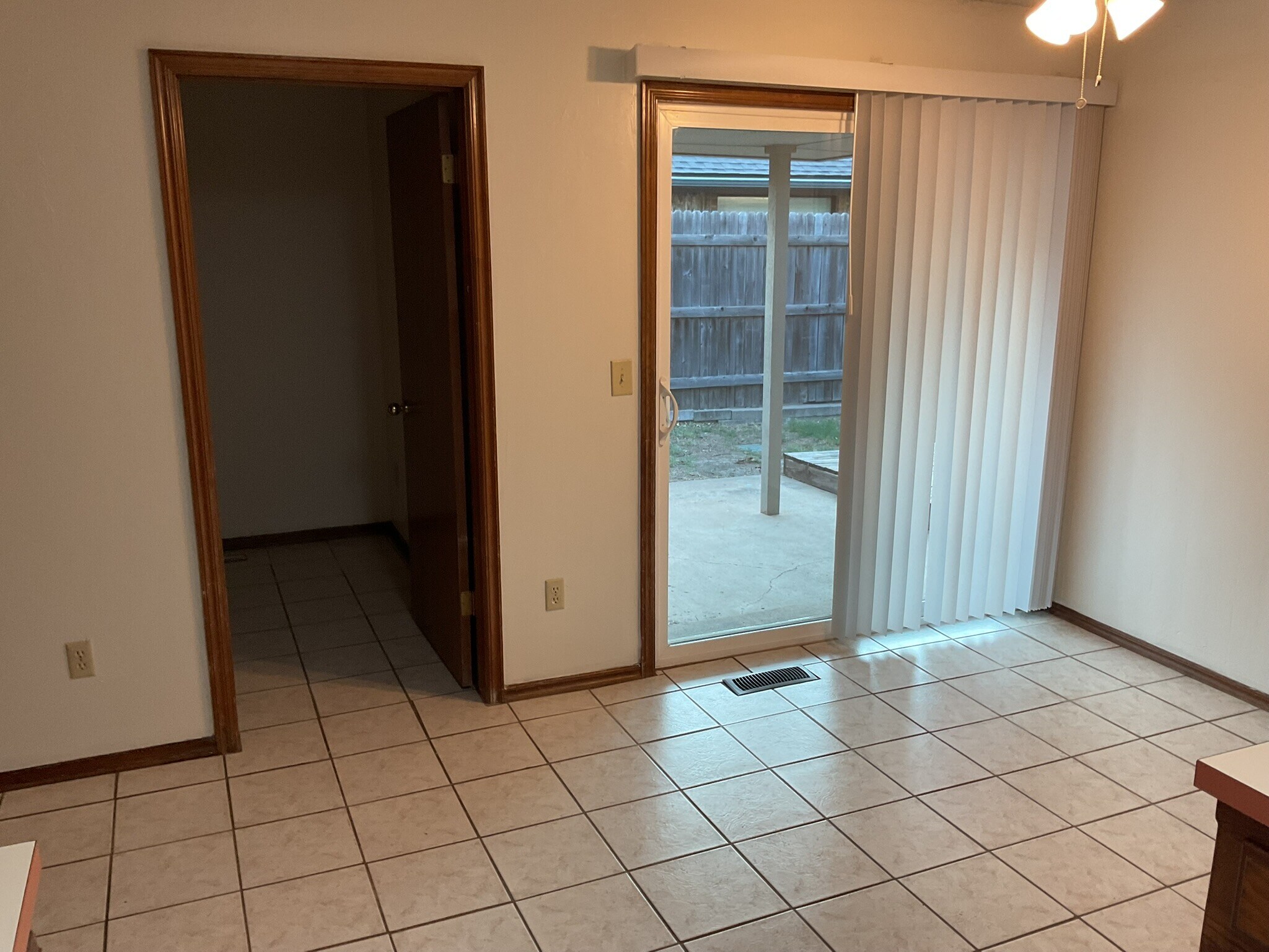 Building Photo - 3213 Dove Crossing Dr