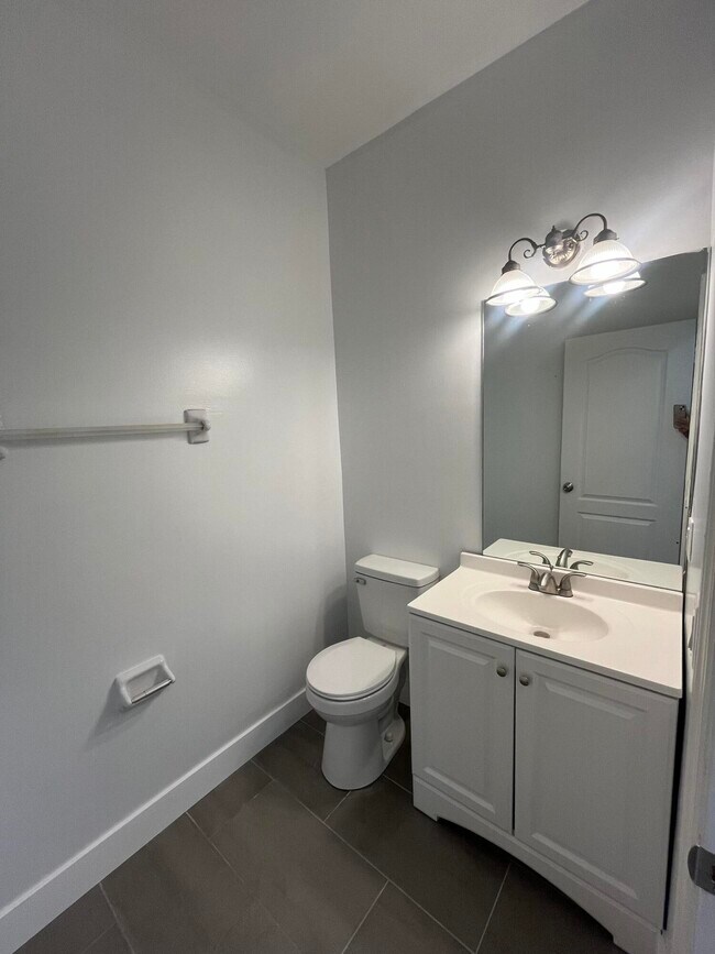 Building Photo - 2137 Shoma Dr
