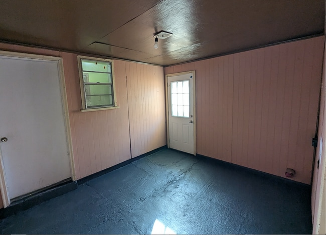 Building Photo - 1131 Ave C