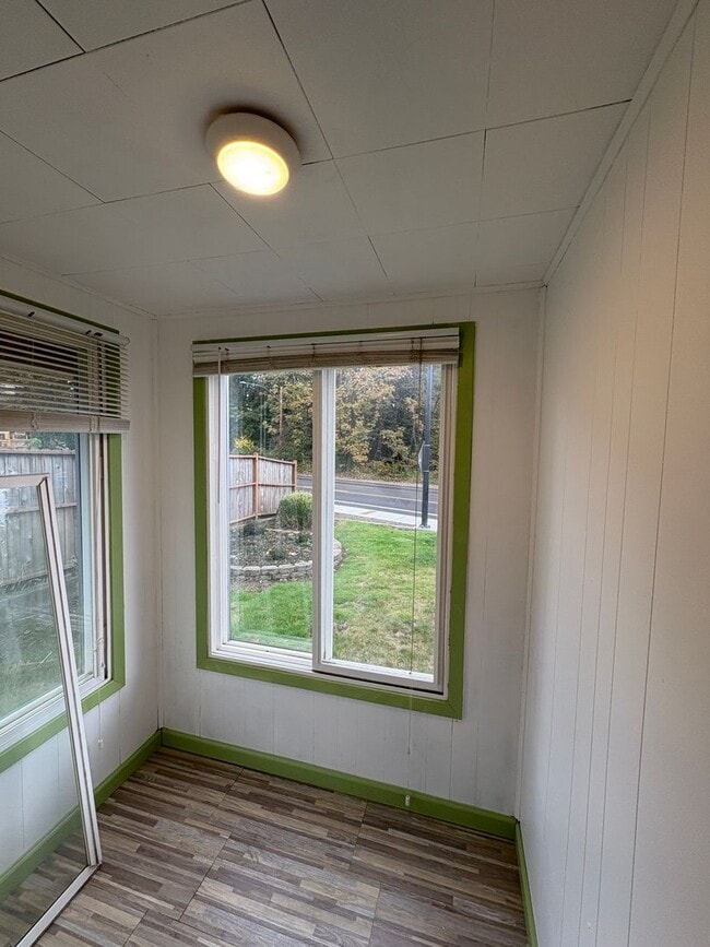 Building Photo - Charming 2 br Bungalow Seatac!