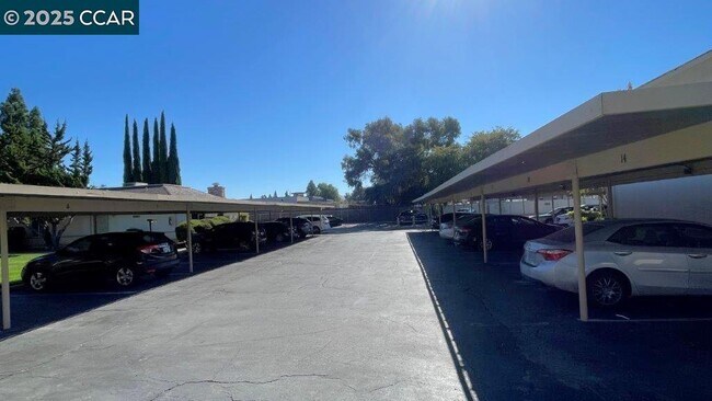 Building Photo - 4260 Clayton Rd