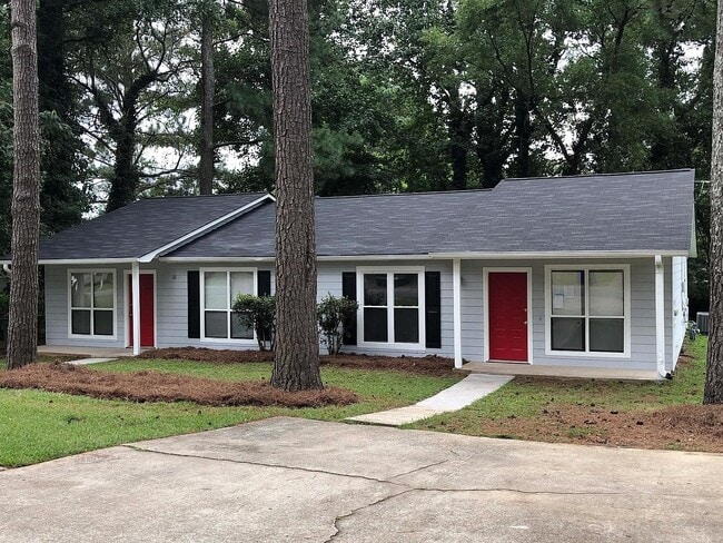 Building Photo - 176 Kimberly Way SW