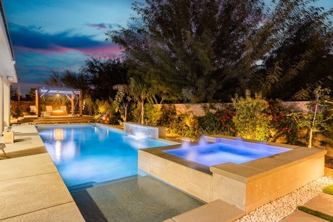 Building Photo - 8396 Sweetwater Creek Way