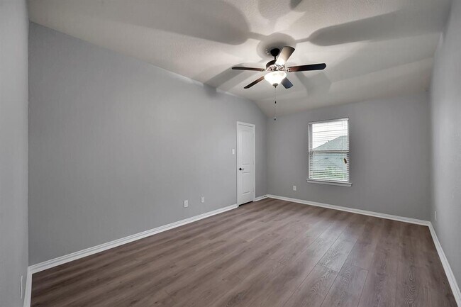 Building Photo - 31719 Dover Oaks Ln