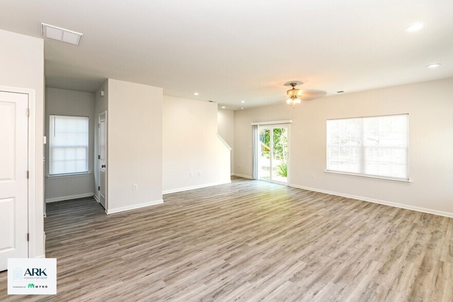 Building Photo - 7129 Plott Rd