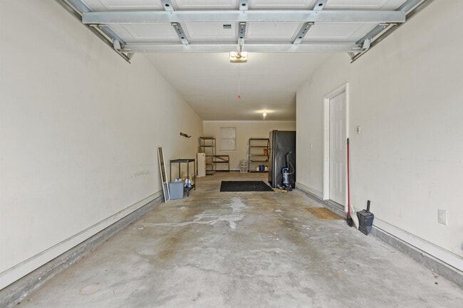 Building Photo - 3628 Billings St